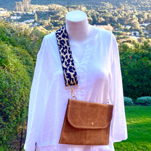 Load image into Gallery viewer, JESS Handcrafted Leather - Diesel Toffee
